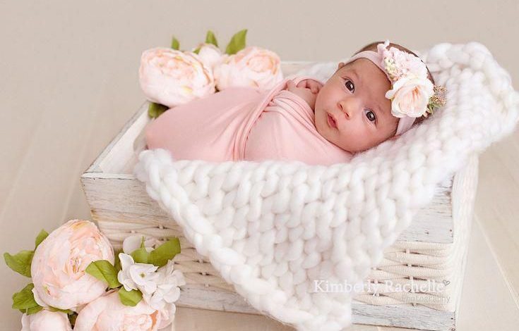 Should You Book a Newborn Photographer? Houston Tips Inside