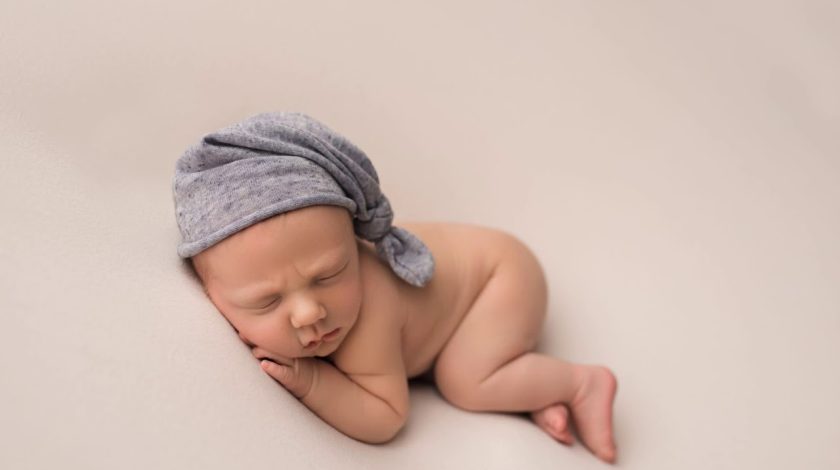 When Is the Perfect Time to Book a Newborn Photographer in The Woodlands TX?